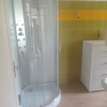 Con Giardino Gemona 아파트 *